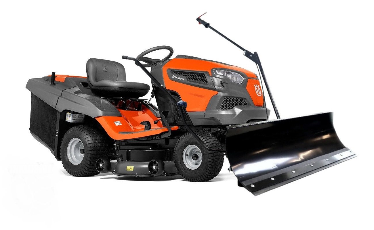 a-3.jpg HUSQVARNA TC 242 T mit Schneeschild 120Plus & Gartentraktoren Anhänger 275 – Bild 1